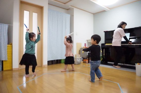 葛飾区「RAPPY音楽教室」でリトミック体験のご案内